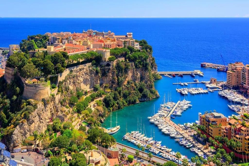 Apartment Loft Avec Mezzanine, Limitrophe Monaco Roquebrune-Cap-Martin