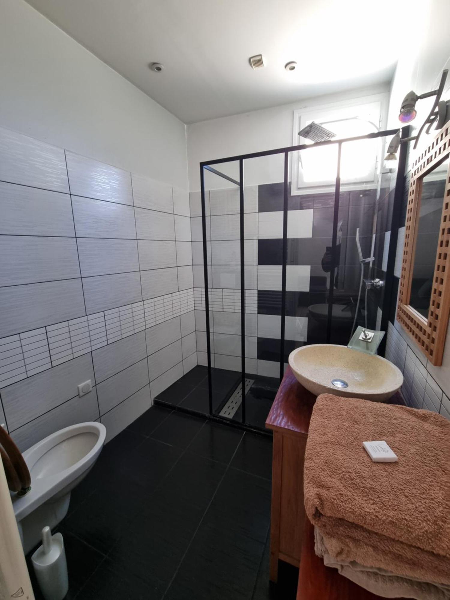 Loft Avec Mezzanine, Limitrophe Monaco *